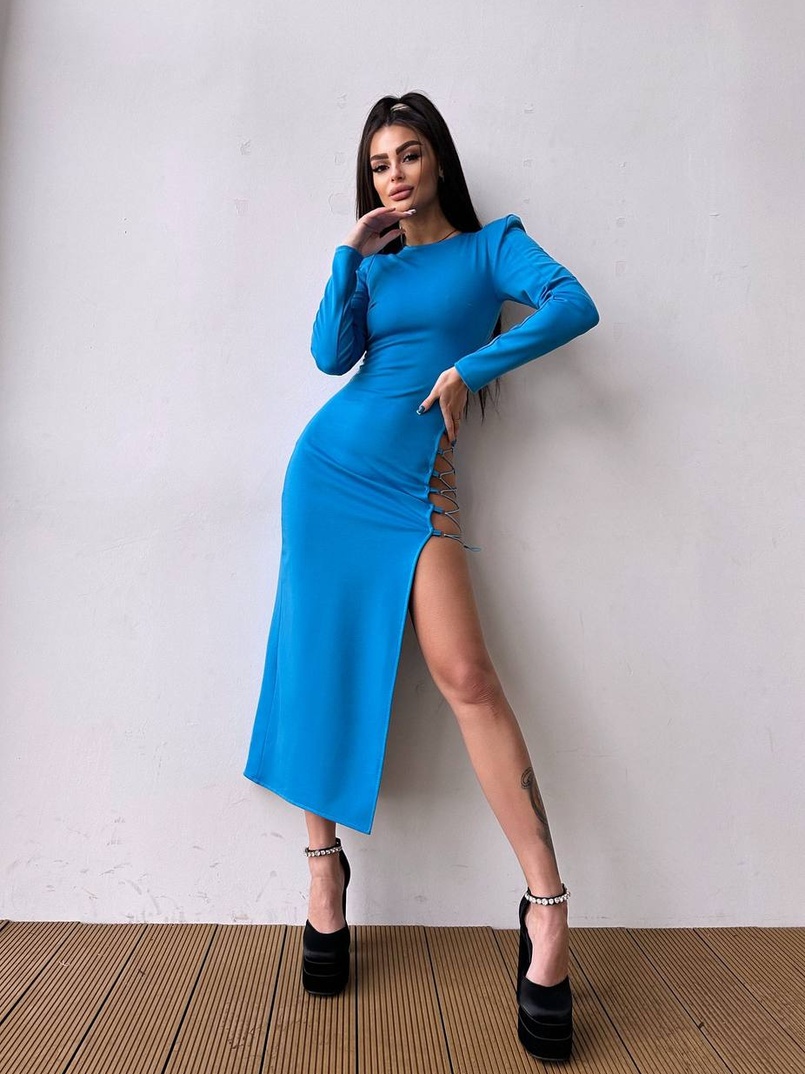 Сукня міді з підплічниками та шнурівкою Розмір вирізу можна регулювати шнурівкою Сукня міді з підплічниками та шнурівкою Розмір вирізу можна регулювати шнурівкою | PUSHKA SHOP