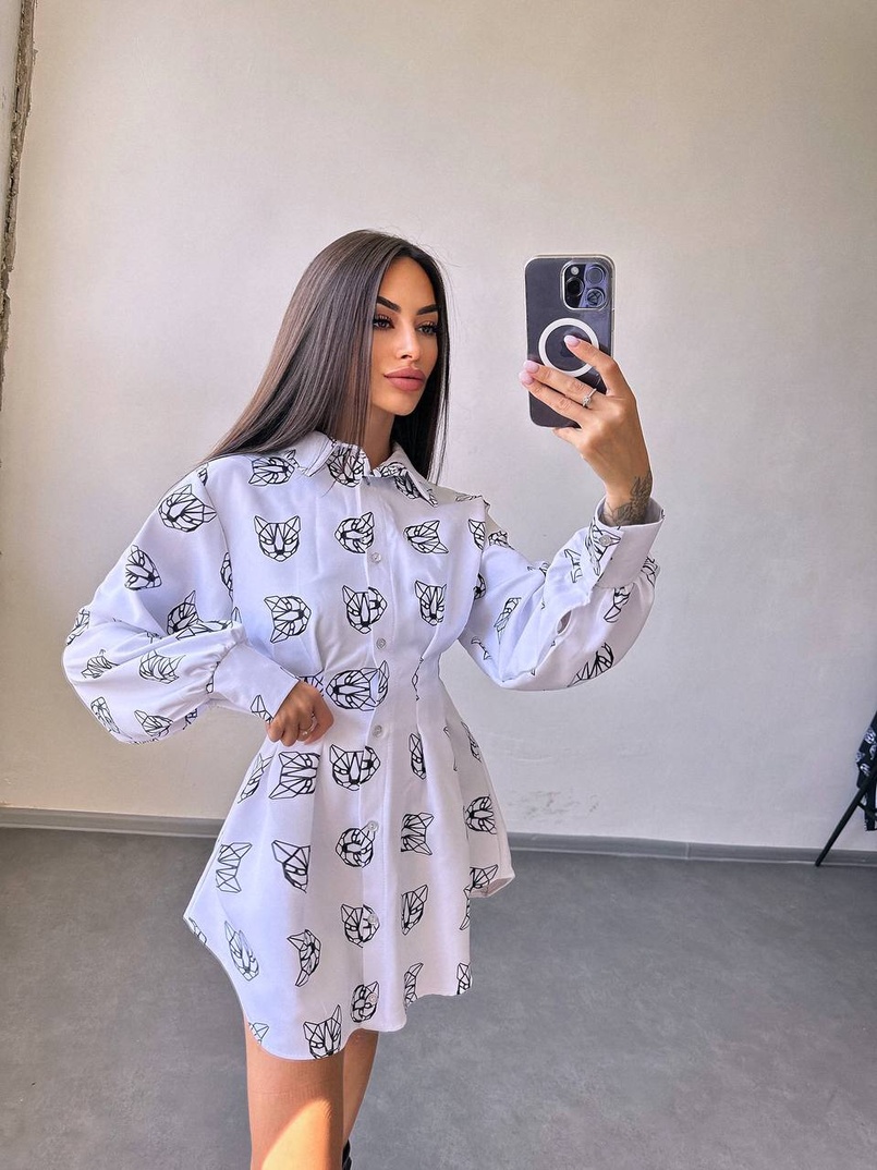 Приталена сорочка з принтом Приталена сорочка з принтом | PUSHKA SHOP