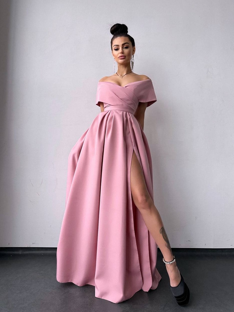 Сукня максі  з відкритими плечима та розрізом на спідниці | PUSHKA SHOP