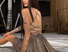 Блестящее платье с пышной юбкой и шнуровкой на спинке  Блестящее платье с пышной юбкой и шнуровкой на спинке  | PUSHKA SHOP