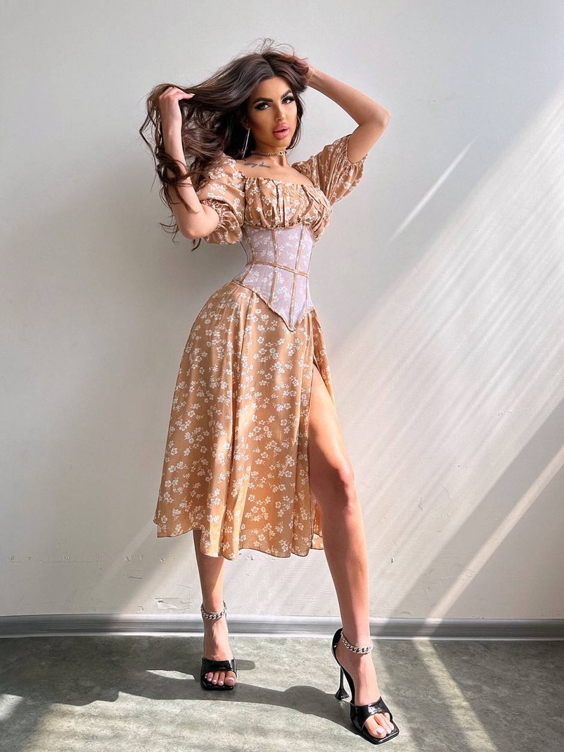 Сукня міді з розрізом в квітковий принт + прозорий корсет  Сукня міді з розрізом в квітковий принт + прозорий корсет  | PUSHKA SHOP