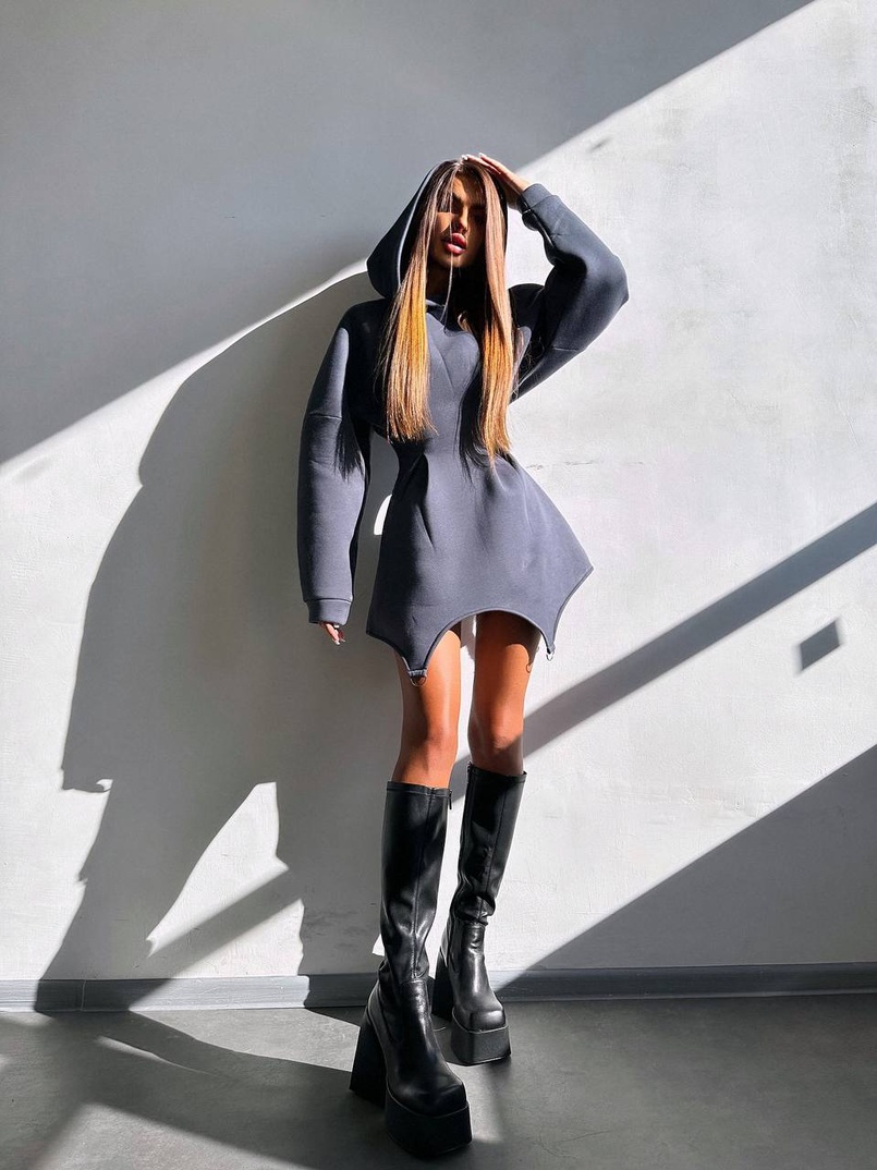 Тепле приталене худі з капюшоном на флісі + корсет на шнурівці Можна носити з корсетом та без Тепле приталене худі з капюшоном на флісі + корсет на шнурівці Можна носити з корсетом та без | PUSHKA SHOP