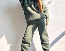 Теплий комплект: худі + спортивні штани Теплий комплект: худі + спортивні штани | PUSHKA SHOP