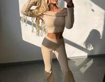 Трикотажний комплект: топ із хомутом + штани кльош Трикотажний комплект: топ із хомутом + штани кльош | PUSHKA SHOP