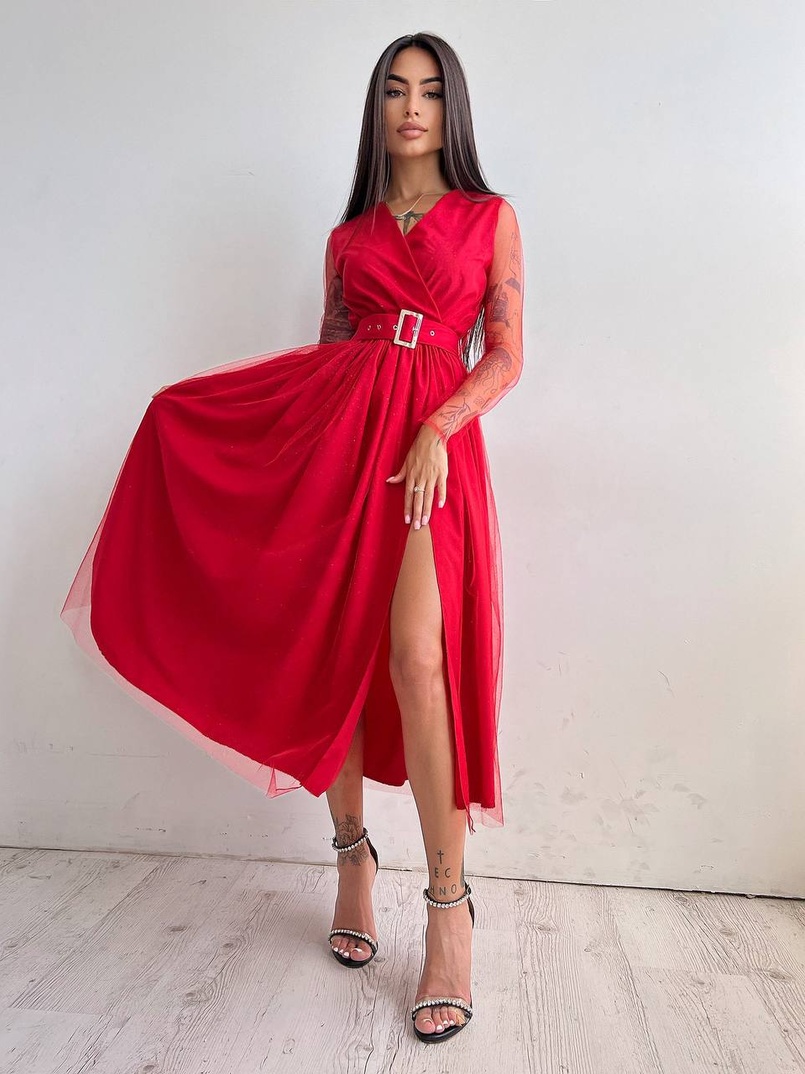 Блискуча сукня-міді із запахом на грудях і розрізом на спідниці з широким поясом  Блискуча сукня-міді із запахом на грудях і розрізом на спідниці з широким поясом  | PUSHKA SHOP
