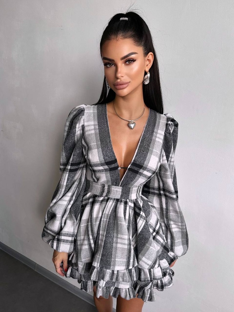 Сукня з подвійною спідницею та обʼємними рукавами у клітинку  Сукня з подвійною спідницею та обʼємними рукавами у клітинку  | PUSHKA SHOP