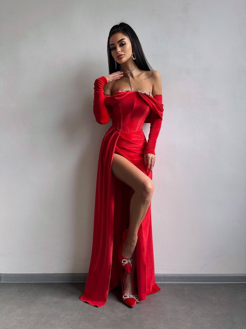 Оксамитова сукня максі декорована стразами  Ручна робота  | PUSHKA SHOP