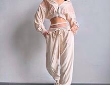 Велюровий комплект декорований стразами( бомбер+ рукавички+ штани + трусики) Велюровий комплект декорований стразами( бомбер+ рукавички+ штани + трусики) | PUSHKA SHOP