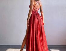 Сяюча сукня максі  зі шнурівкою на спинці Сяюча сукня максі  зі шнурівкою на спинці | PUSHKA SHOP