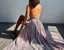 Сяюча сукня максі  зі шнурівкою на спинці Сяюча сукня максі  зі шнурівкою на спинці | PUSHKA SHOP