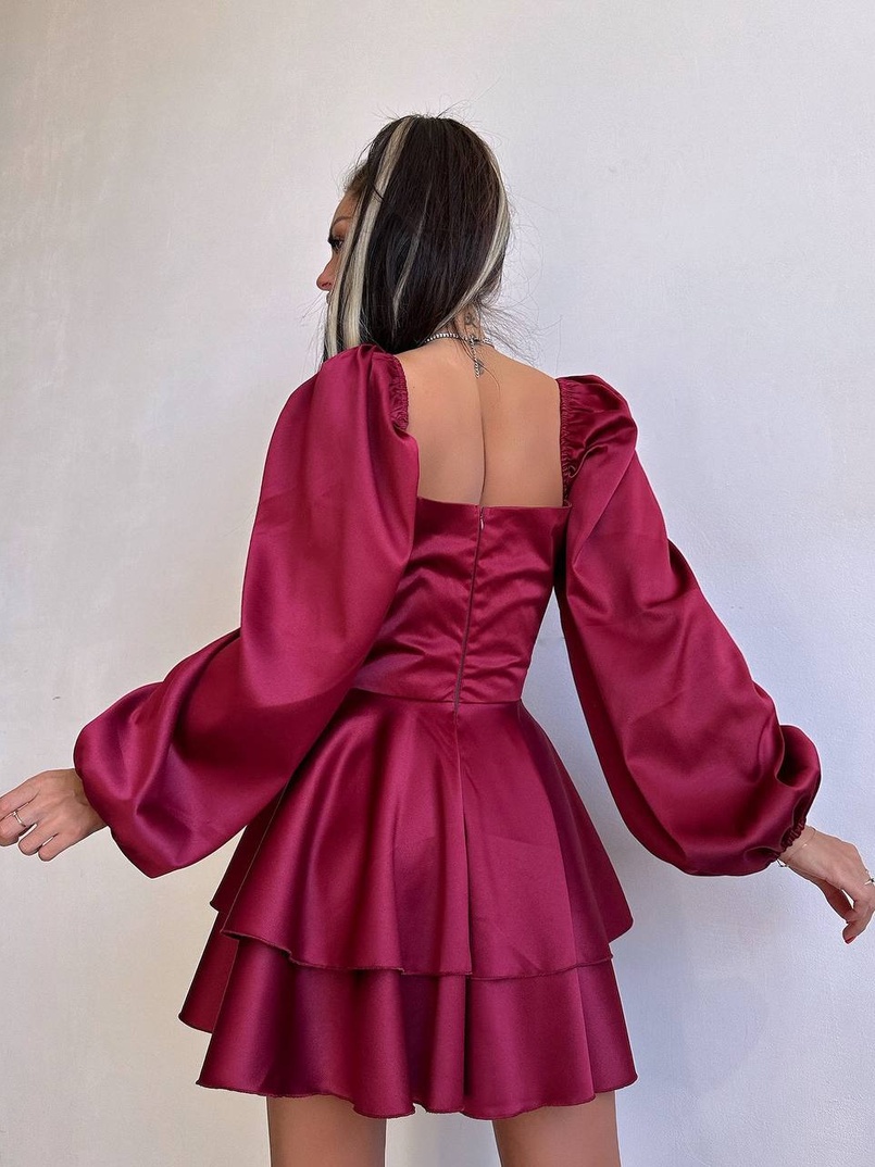 Атласна корсетна сукня бюстьє з пишною подвійною спідницею та об‘ємними рукавами Атласна корсетна сукня бюстьє з пишною подвійною спідницею та об‘ємними рукавами | PUSHKA SHOP