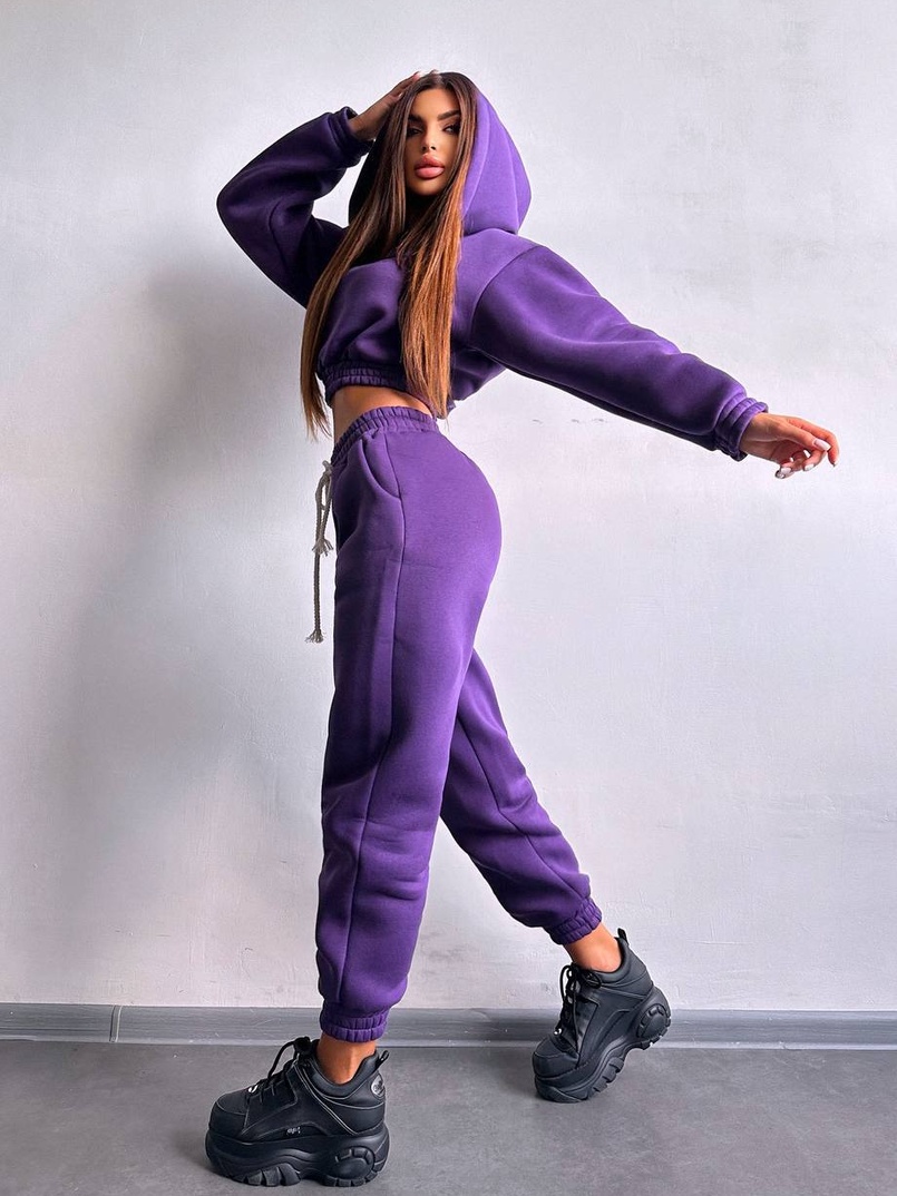 Базовий костюм на флісі з об'ємними капюшоном Базовий костюм на флісі з об'ємними капюшоном | PUSHKA SHOP