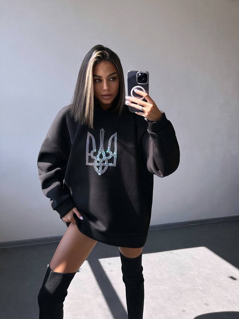 Патріотичне  худі over size із сяючими стразами Патріотичне  худі over size із сяючими стразами | PUSHKA SHOP