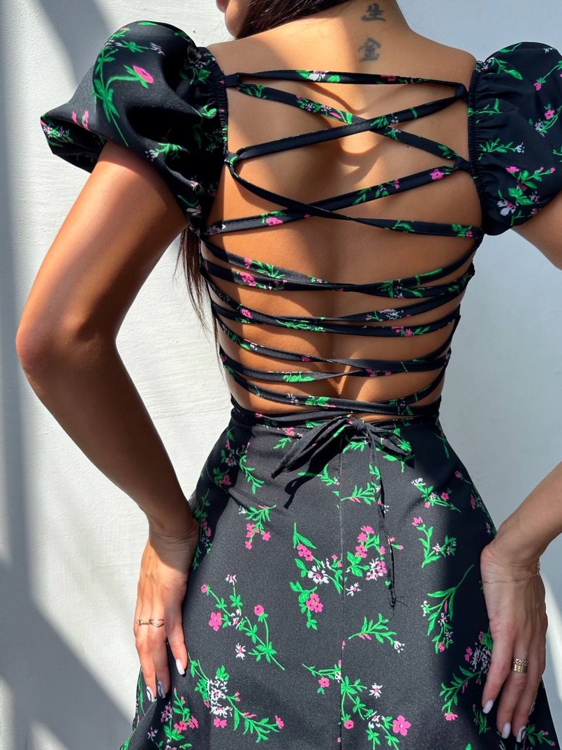 Сукня- міні у квітковий принт зі шнурівкою на спинці  Сукня- міні у квітковий принт зі шнурівкою на спинці  | PUSHKA SHOP