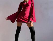 Оксамитова сукня,  декорована стразами з розкльошоними рукавами  Оксамитова сукня,  декорована стразами з розкльошоними рукавами  | PUSHKA SHOP