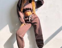 Базовий костюм на флісі з об'ємними капюшоном Базовий костюм на флісі з об'ємними капюшоном | PUSHKA SHOP