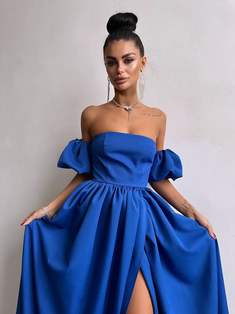 Сукня максі  з розрізом на спідниці та об’ємними рукавами  | PUSHKA SHOP