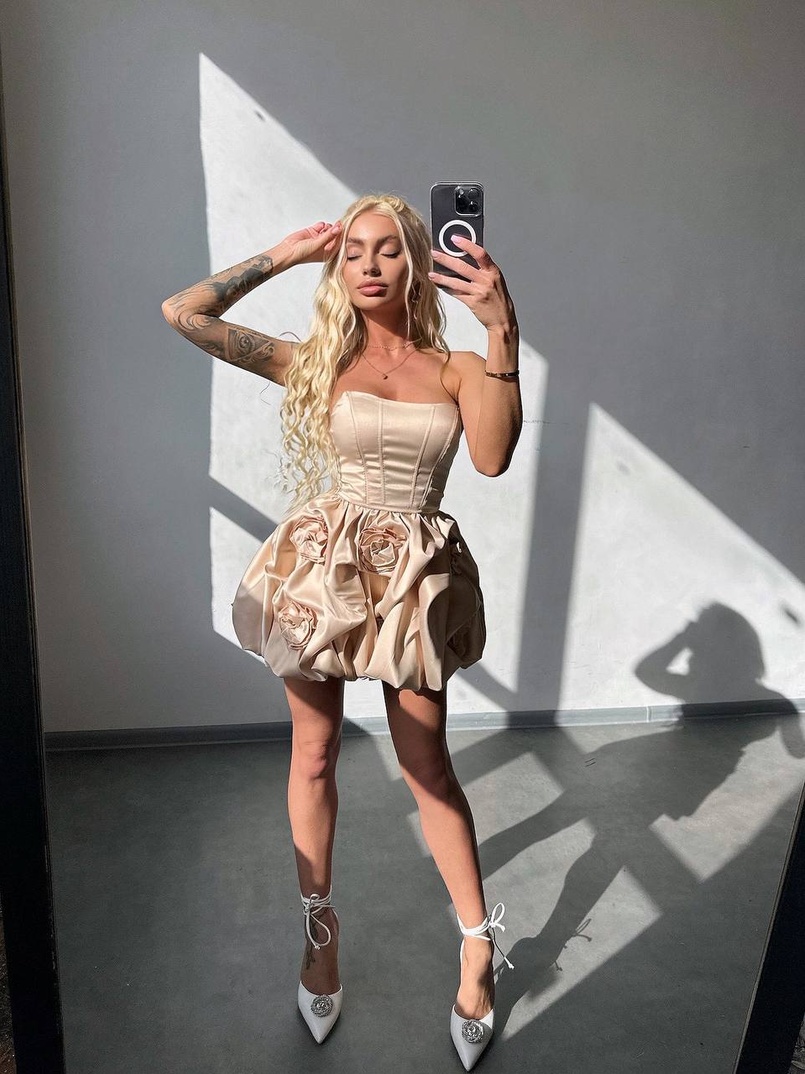 Комплект: корсет з  + спідниця декорована трояндами  Комплект: корсет з  + спідниця декорована трояндами  | PUSHKA SHOP