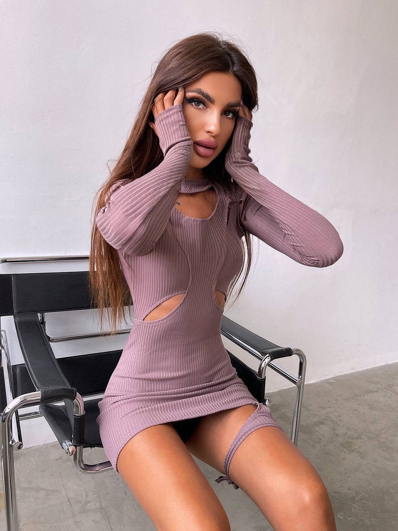 Облягаюча сукня міні цікавого крою Облягаюча сукня міні цікавого крою | PUSHKA SHOP