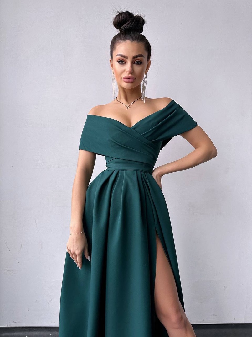 Сукня максі  з відкритими плечима та розрізом на спідниці | PUSHKA SHOP