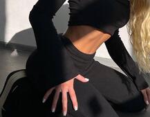 Трикотажний комплект: топ із хомутом + штани кльош Трикотажний комплект: топ із хомутом + штани кльош | PUSHKA SHOP