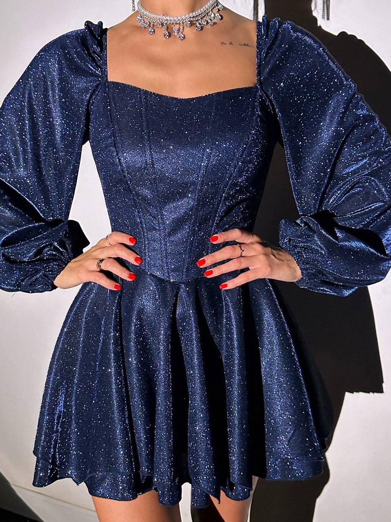 Сяюча корсетна сукня з пишною подвійною спідницею та об‘ємними рукавами | PUSHKA SHOP