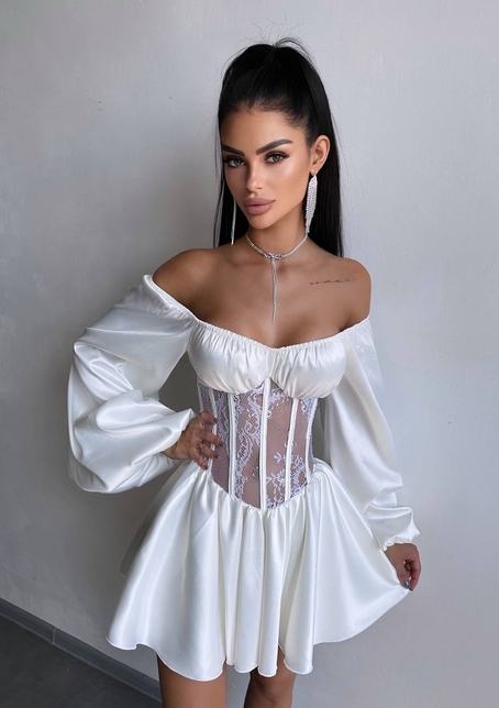 Атласна сукня з обʼємними рукавами та мереживом Атласна сукня з обʼємними рукавами та мереживом | PUSHKA SHOP