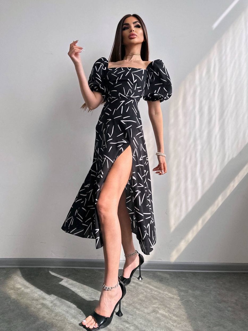 Сукня -міді зі шнурівкою на спинці та розрізом на ніжці Сукня -міді зі шнурівкою на спинці та розрізом на ніжці | PUSHKA SHOP