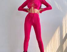 Комплект: топ зі шнурівкою на грудях + легінси Комплект: топ зі шнурівкою на грудях + легінси | PUSHKA SHOP