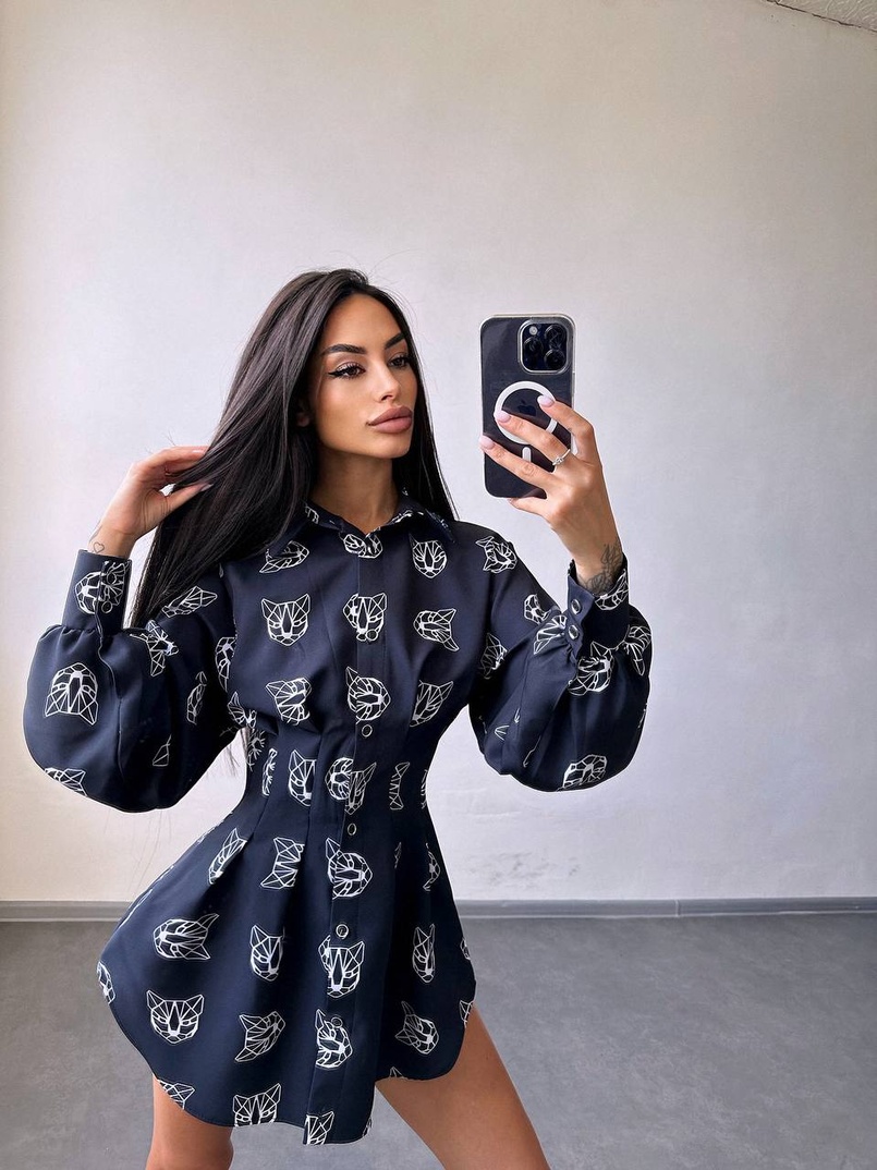 Приталена сорочка з принтом Приталена сорочка з принтом | PUSHKA SHOP