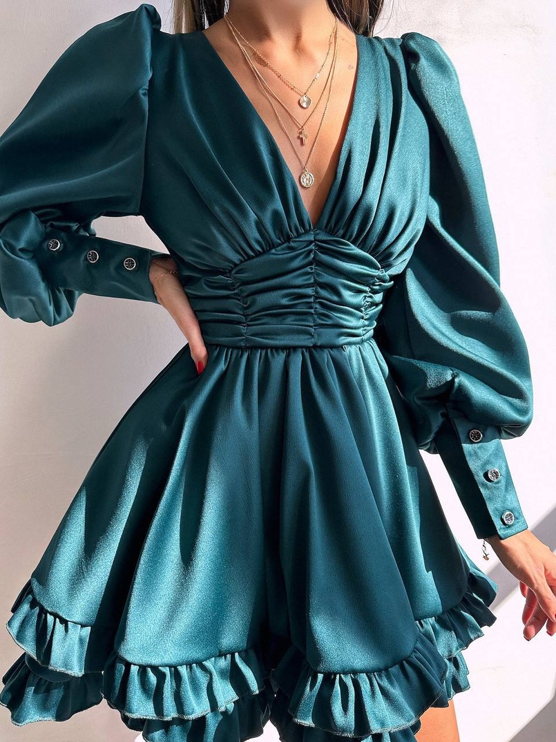 Атласна сукня з пишною подвійною спідницею та об‘ємними рукавами | PUSHKA SHOP