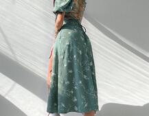 Платье миди со шнуровкой на спинке  | PUSHKA SHOP