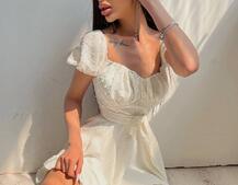 Платье со сборкой на груди и пышной юбкой  | PUSHKA SHOP