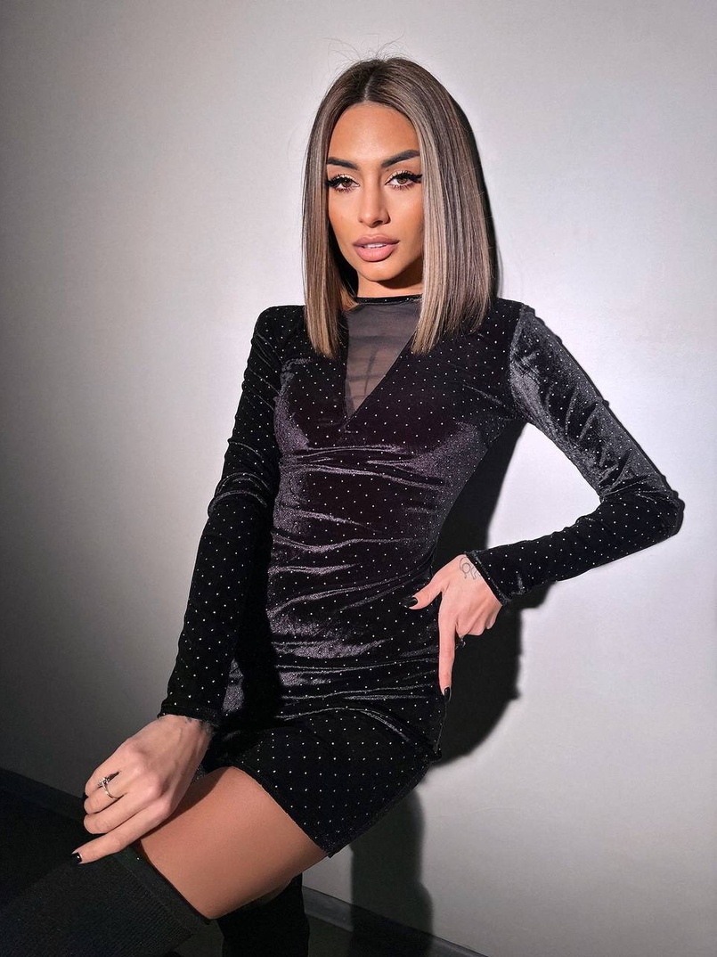 Оксамитова сукня з декором  Оксамитова сукня з декором  | PUSHKA SHOP