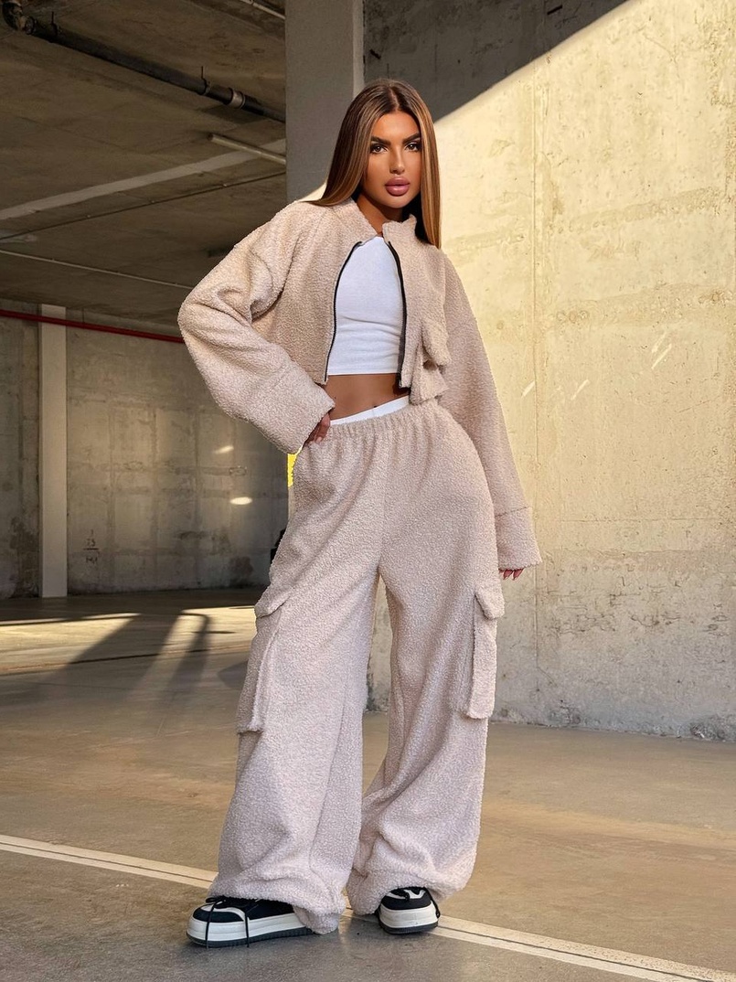 Теплий та мʼякий комплект Тедді на флісі Дуже приємний до тіла Теплий та мʼякий комплект Тедді на флісі Дуже приємний до тіла | PUSHKA SHOP