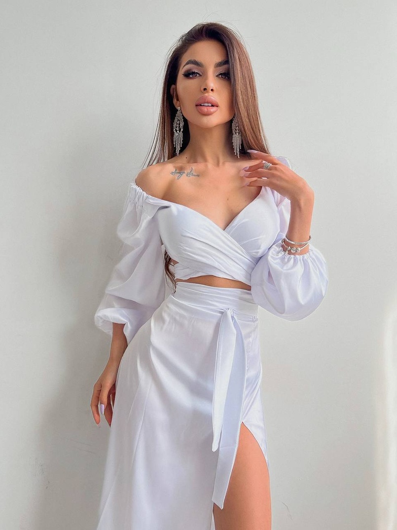 Шелковый комплект: топ с завязками на талии + юбка миди с разрезом  Шелковый комплект: топ с завязками на талии + юбка миди с разрезом  | PUSHKA SHOP