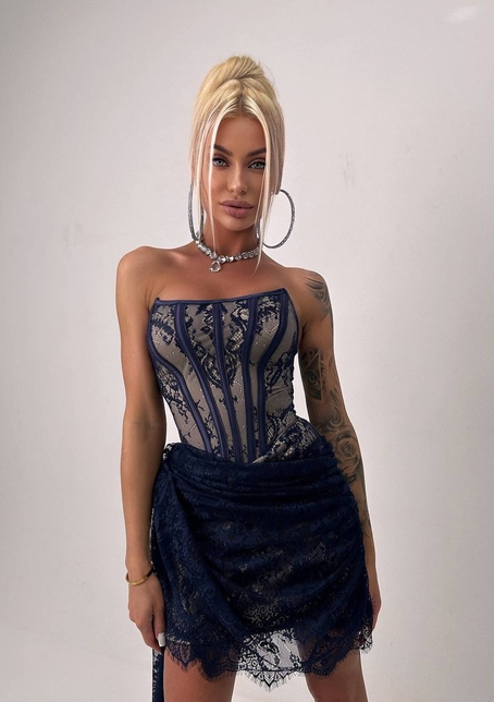 Мереживна сукня міні зі шлейфом   | PUSHKA SHOP