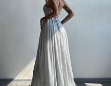 Сяюча сукня максі  зі шнурівкою на спинці Сяюча сукня максі  зі шнурівкою на спинці | PUSHKA SHOP