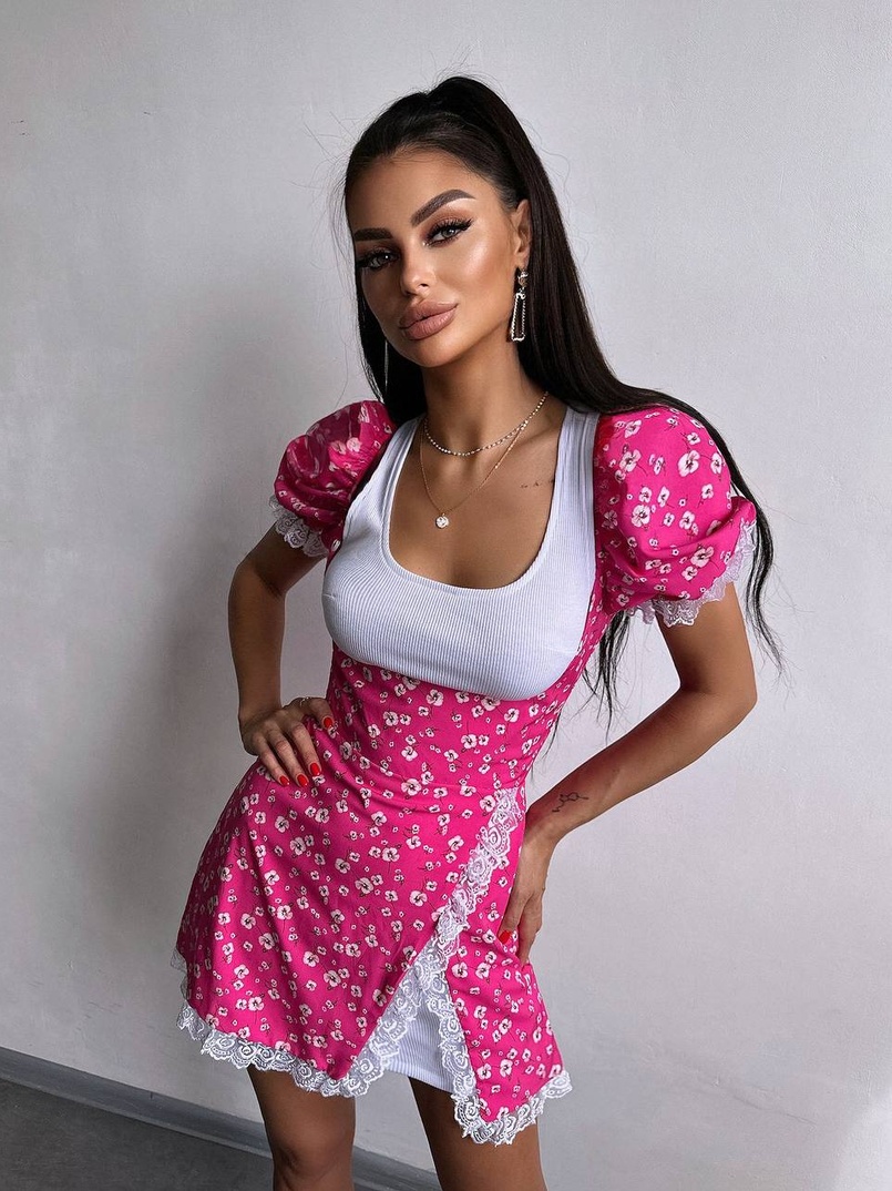 Сукня з квітковим принтом декорована мереживом  Сукня з квітковим принтом декорована мереживом  | PUSHKA SHOP