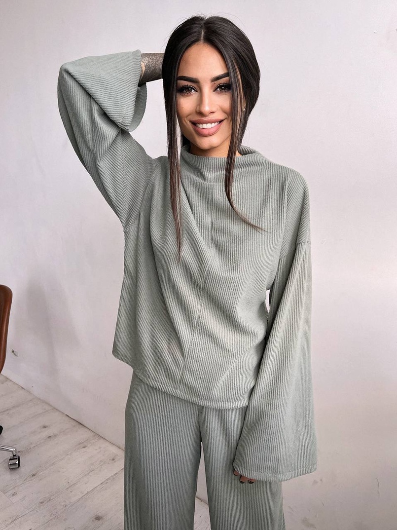Повсякденний костюм із теплого трикотажу-рубчика Повсякденний костюм із теплого трикотажу-рубчика | PUSHKA SHOP
