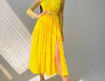 Блискуча сукня-міді із запахом на грудях і розрізом на спідниці з широким поясом  Блискуча сукня-міді із запахом на грудях і розрізом на спідниці з широким поясом  | PUSHKA SHOP