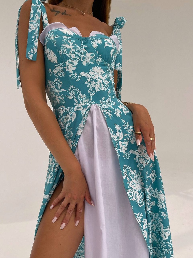 Сукня міді з чашечками в квітковий принт  | PUSHKA SHOP