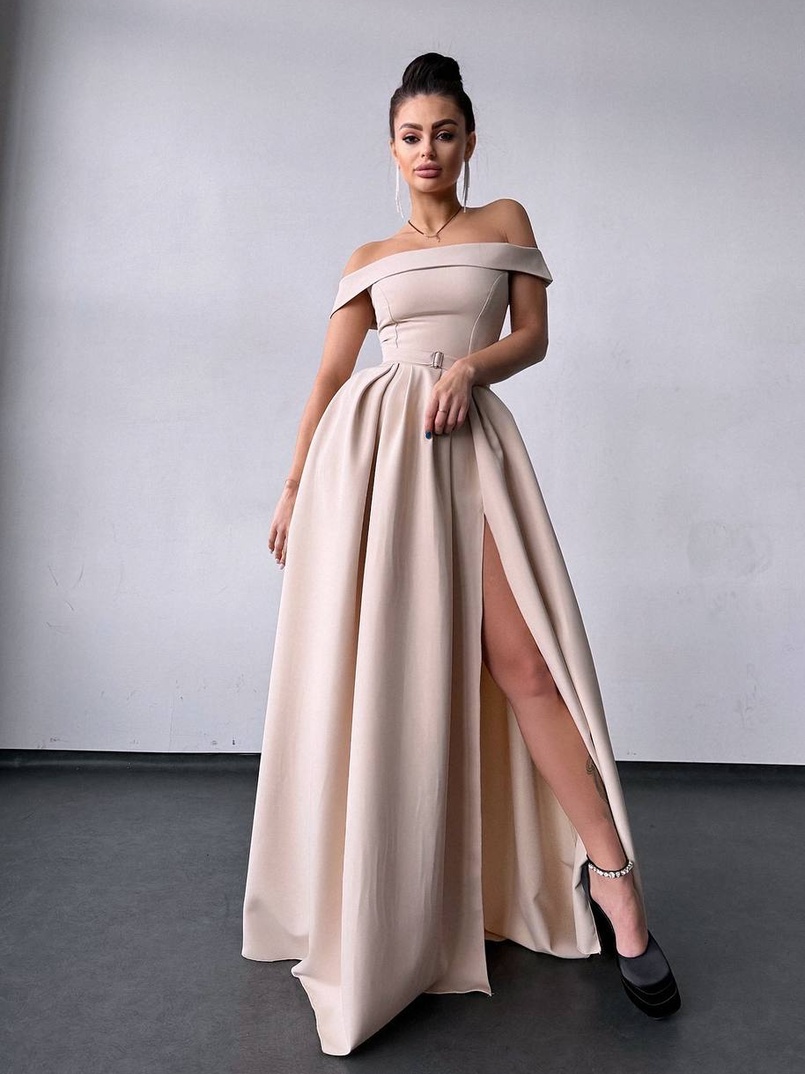 Сукня максі з відкритими плечима  Сукня максі з відкритими плечима  | PUSHKA SHOP