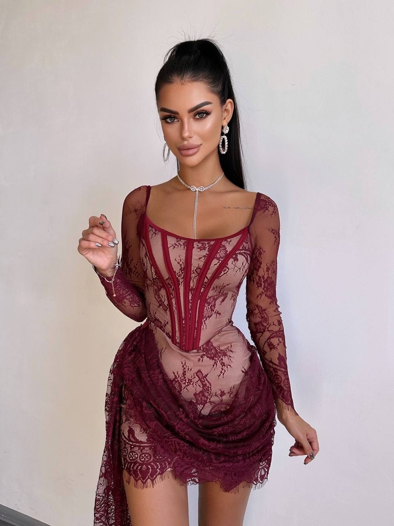 Мереживна сукня міні зі шлейфом Мереживна сукня міні зі шлейфом | PUSHKA SHOP