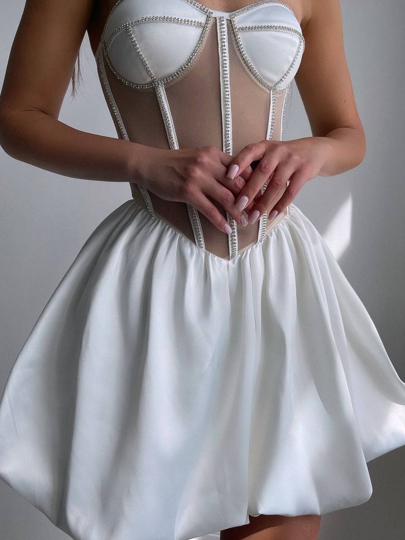 Сукня з чашечками та елементами корсету декорована стразами  | PUSHKA SHOP