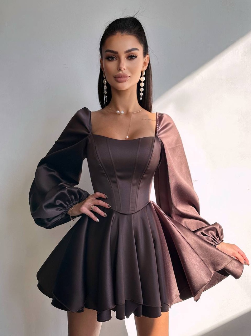 Атласна корсетна сукня з пишною подвійною спідницею та об‘ємними рукавами Атласна корсетна сукня з пишною подвійною спідницею та об‘ємними рукавами | PUSHKA SHOP