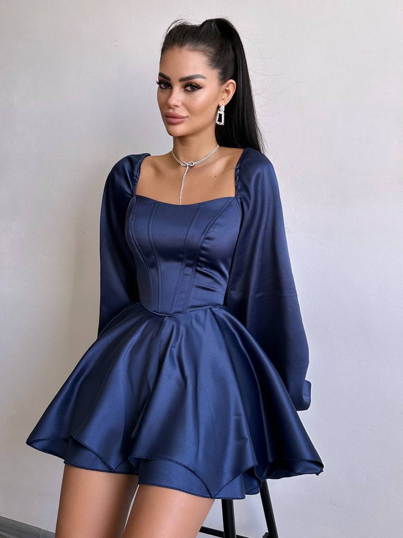 Атласна корсетна сукня з пишною подвійною спідницею та об‘ємними рукавами | PUSHKA SHOP