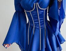 Шифонова сукня на підкладці з розкльошеними рукавами з асиметричною спідницею + корсет декорований стразами Ручна робота! Шифонова сукня на підкладці з розкльошеними рукавами з асиметричною спідницею + корсет декорований стразами Ручна робота! | PUSHKA SHOP