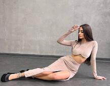 Оксамитовий комплект: топ із чашками push up+ спідниця, декорована стразами Прикраса пришита, ручна робота. Оксамитовий комплект: топ із чашками push up+ спідниця, декорована стразами Прикраса пришита, ручна робота. | PUSHKA SHOP