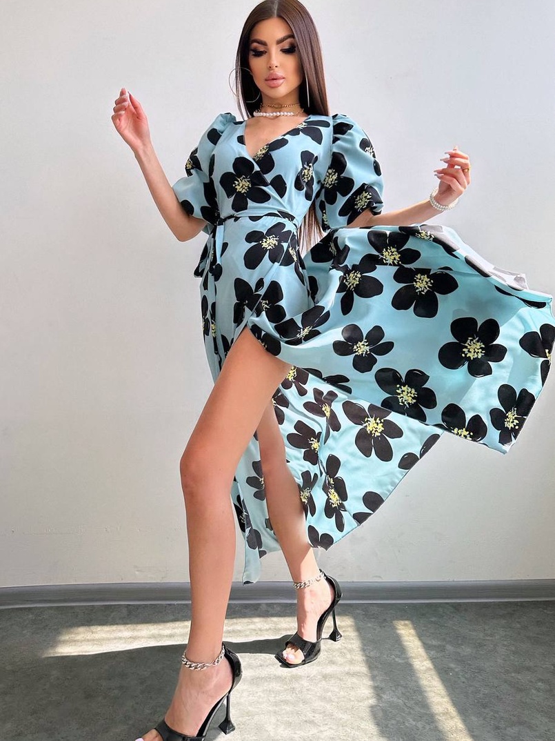 Сукня міді  із запахом та об'ємними рукавами Сукня міді  із запахом та об'ємними рукавами | PUSHKA SHOP